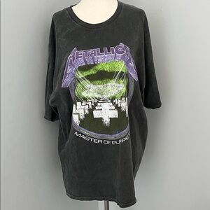 Metallica "Master of Puppets" Black Distressed Graphic Tee